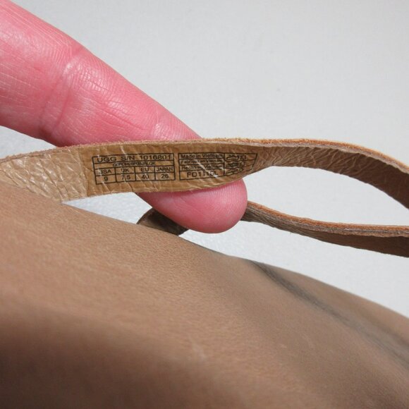 UGG womens tan Annice leather thong sandals 1016801 9 M EUC - Picture 5 of 6